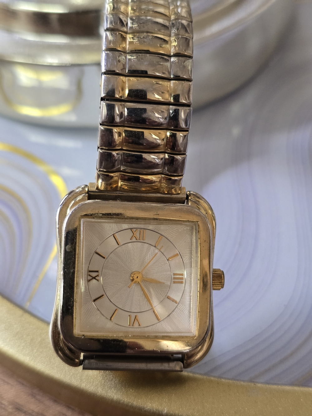Classic Gold-Tone Women's Square Bracelet Watch Working
